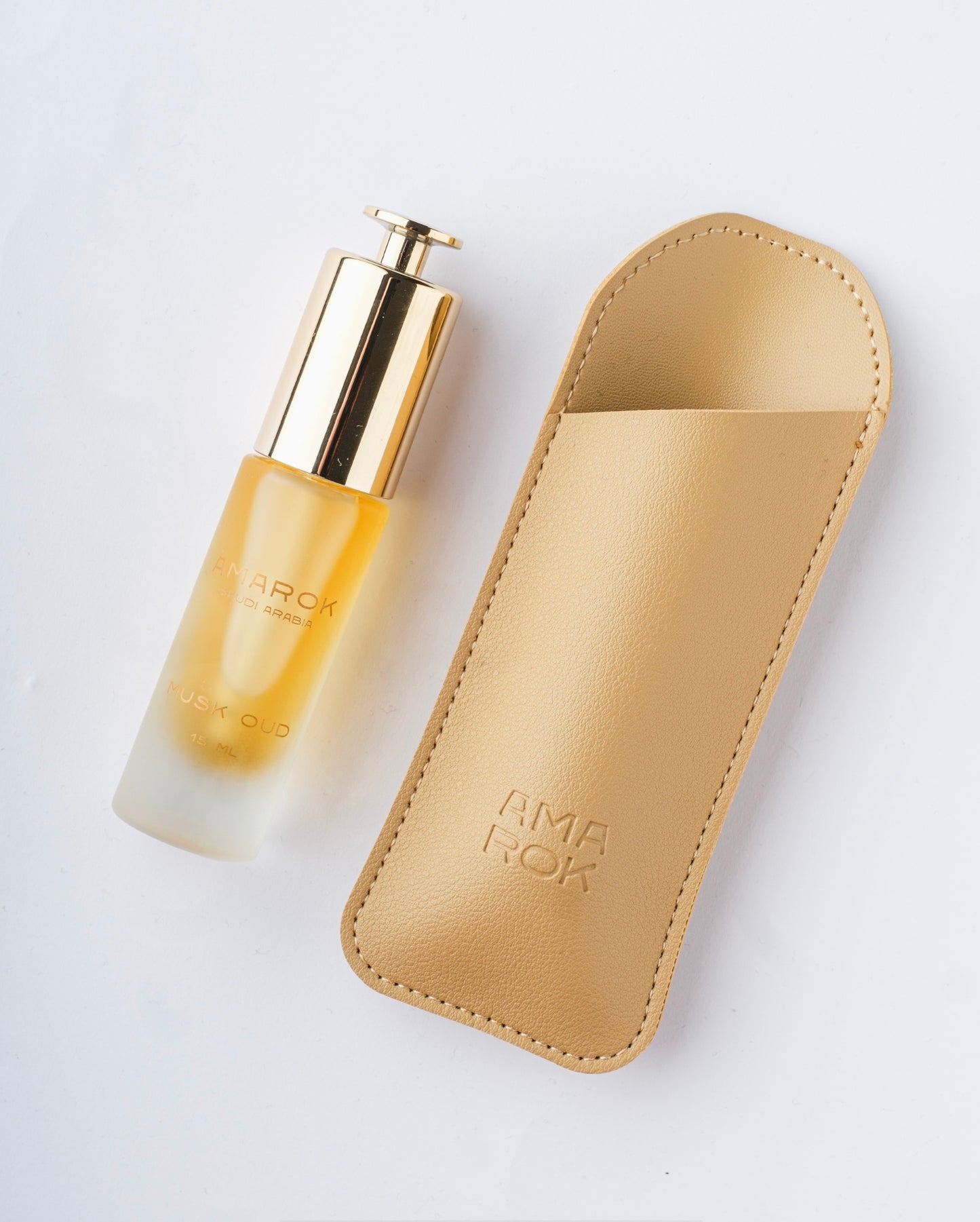 زجاجة مسك عود فاخر (15ml) من أماروك مع حافظة جلدية – عطر شرقي مركز